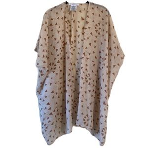 BCBGeneration Soft Lightweight Beige Overthrow One Size